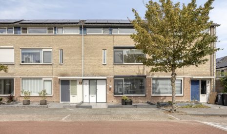 koop  Best  Jan Pietersz. Coenstraat 28 – Hoofdfoto